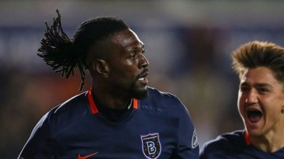 Dev kulüpten Emmanuel Adebayor'a kanca !