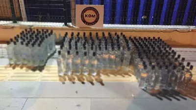 Şişe şişe rakı ele geçirildi