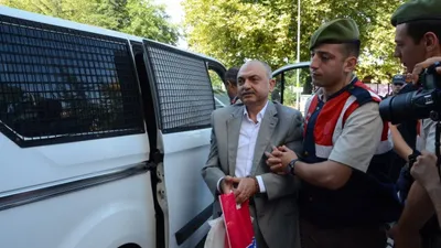Eski il emniyet müdürü serbest bırakıldı