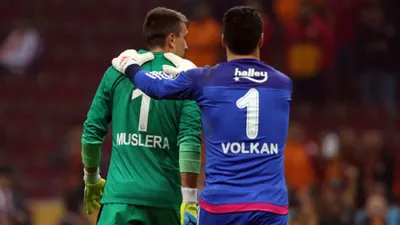 Volkan Demirel'den Galatasaray derbisi paylaşımı