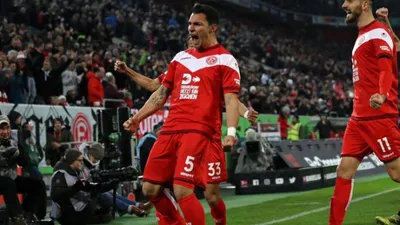Kaan Ayhan, Bundesliga'yı salladı