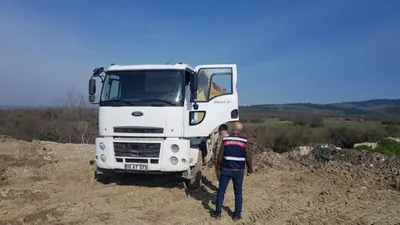 Boş arazide suçüstü yakalandı !