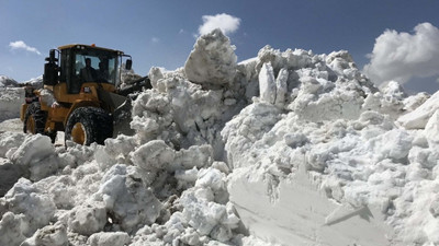 Kar kalınlığı 4 metreyi aştı !