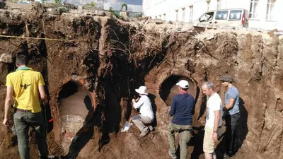 Duvar inşaatından tarih fışkırdı