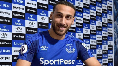 Cenk Tosun Premier Lig'de takım değiştirebilir