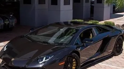 Yarı fiyatına satılık Lamborghini