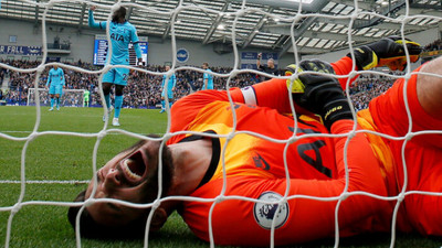 Tottenham'da Hugo Lloris sahalardan en az 3 ay uzak kalacak