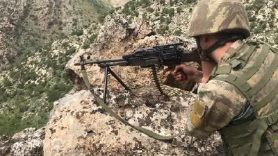 Kuzey Irak'ta 8 terörist öldürüldü