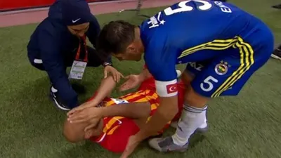 Emre Belözoğlu'nun Abdennour'a küfrettiği iddia edildi
