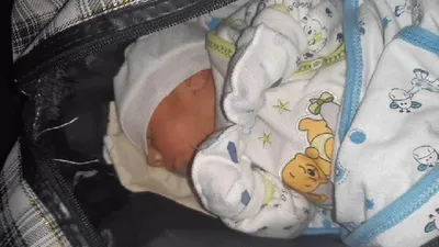 15 günlük bebeği sokağa terk ettiler !