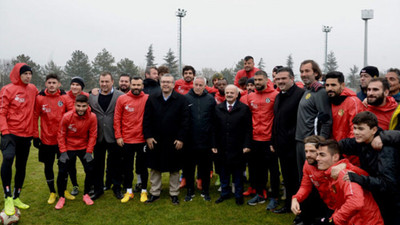Coşkun Demirbakan: Mustafa Denizli'yi bu takıma getirmeyin