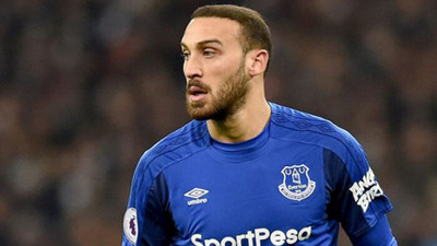 Crystal Palace'dan Cenk Tosun hamlesi