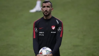 Mehmet Topal, A Milli Takım aday kadrosundan çıkarıldı