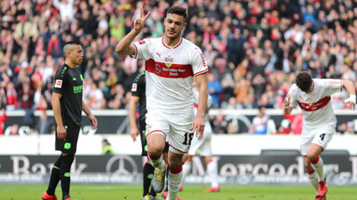 Sevilla'nın Ozan Kabak'ı transfer etmek istediği iddia edildi