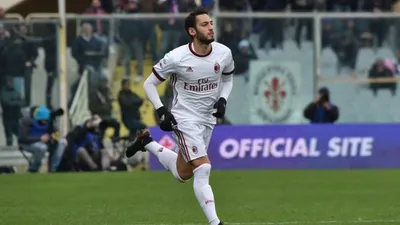 Hakan Çalhanoğlu attı Milan kazandı