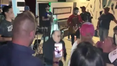 Sahnede hayatını kaybetti