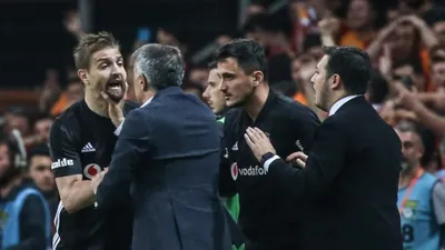 Caner Erkin'den taç açıklaması: Gözleriniz varsa görürsünüz