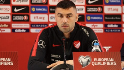 Burak Yılmaz'dan esprili Emre Belözoğlu ve 'fırça' paylaşımı
