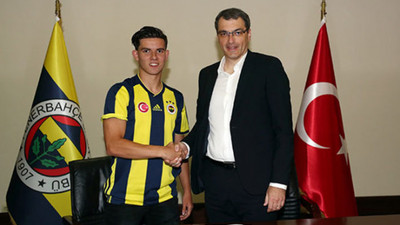 Ferdi Kadıoğlu, Fenerbahçe'yle ilgili fotoğraflarını kaldırdı