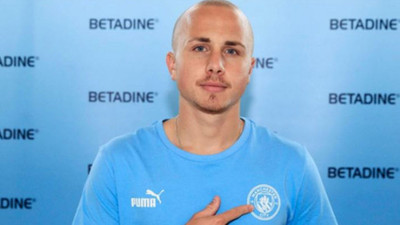 Angelino yeniden Manchester City'de