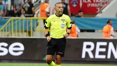 Cüneyt Çakır Cluj - Slavia Prag maçını yönetecek