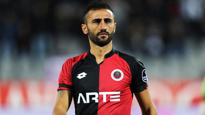 Bursaspor, Selçuk Şahin ile anlaştı