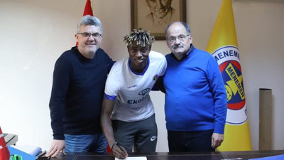 Menemenspor'dan imza şov