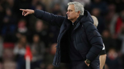 Mourinho, Fenerbahçe'nin eski yıldızının peşinde!