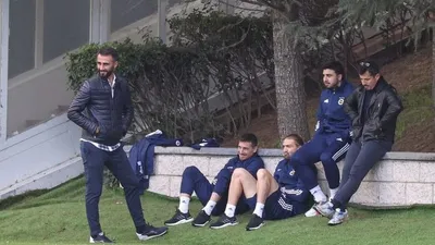 Fenerbahçe'nin devre arası yıldızları belli oldu