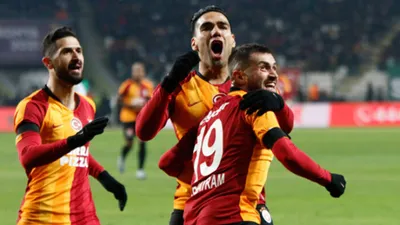 Galatasaray'da Saracchi ve Falcao ne zaman dönecek?