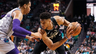 Charlotte Hornets 85-93 Milwaukee Bucks (Antetokounmpo'dan 41 sayı, 20 ribaunt)