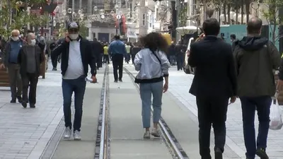 İstiklal Caddesi eski günlerine döndü
