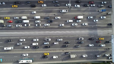 56 saatlik yasak öncesi İstanbul trafiği felç oldu