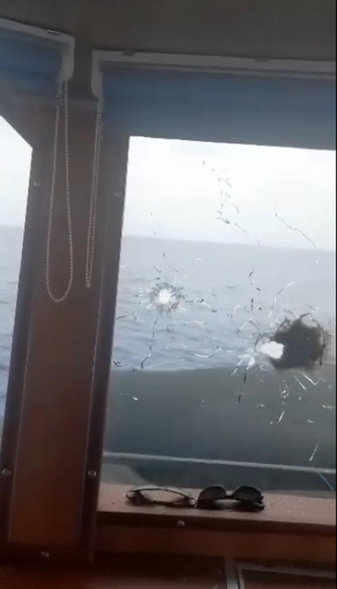 Adana açıklarında Türk balıkçılara silahlı saldırı: Yaralılar var - Resim: 3