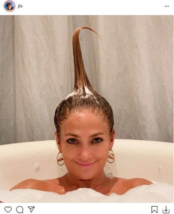 Jennifer Lopez küvet pozu güldürdü - Resim : 1