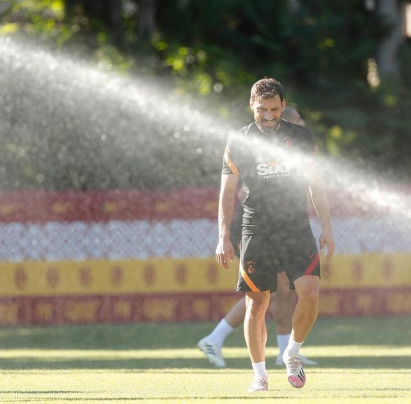 Galatasaray'da Şener Özbayraklı'ya sürpriz teklif - Resim: 3