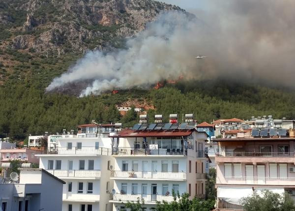 Kaş'ta üç noktada orman yangını - Resim : 2