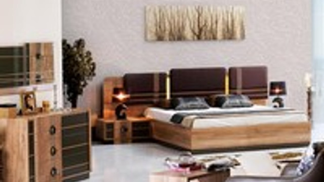 Feng Shui Yatak Odasina Girdi Kadin