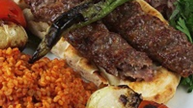 Az pişmiş kebaba dikkat !