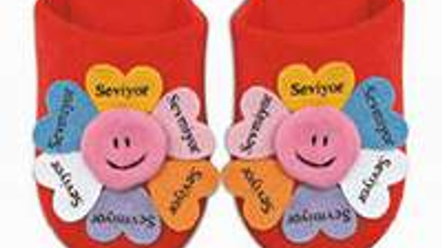 Sevgilinize Isil Isil Kalpler Kadin