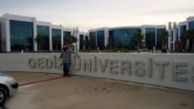 Gedizli Egitimciler Gediz Universitesi Ve Yamanlar Kolejini Ziyaret Etti Guncel