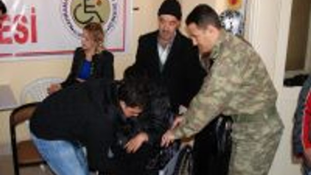 Elbistan Ilce Jandarmadan Engelli Vatandaslara Tekerlekli Sandalye Guncel
