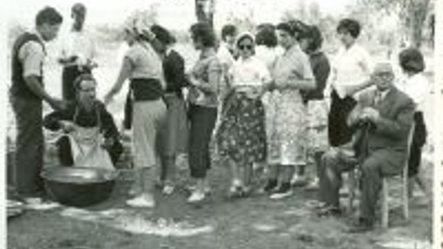 Izmir Amerikan Koleji Mezunlari Helva Piknik Te Bulusuyor Guncel