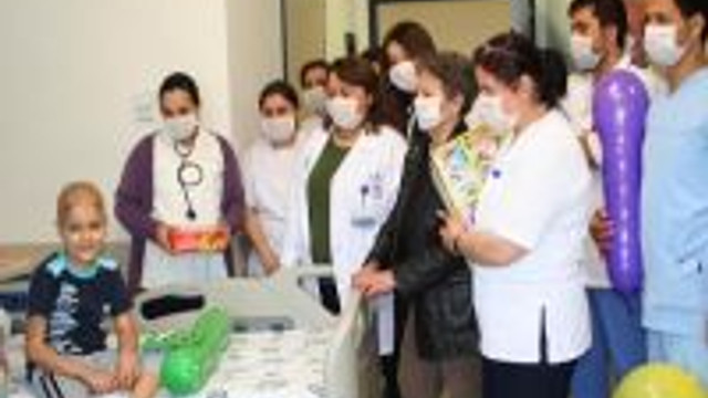 Hastanede Yapilan Oyuncaklar Hasta Cocuklara Hediye Saglik