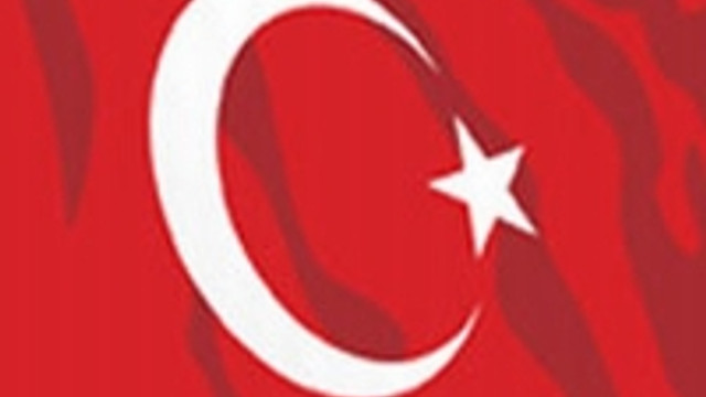 Bayrak Asmak Suc Oldu Guncel