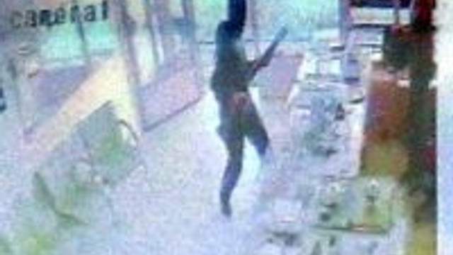 Adanada Silahlı Kuyumcu Soygunu