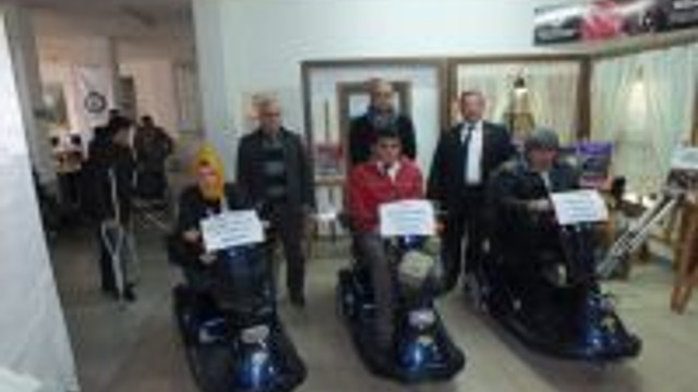 Ihtiyac Sahibi Engellilere Tekerlekli Sandalye Hediye Edildi Guncel