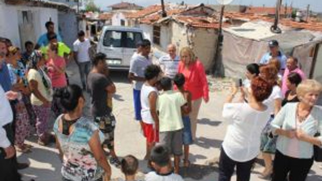 baskan uyar roman mahallesini ziyaret