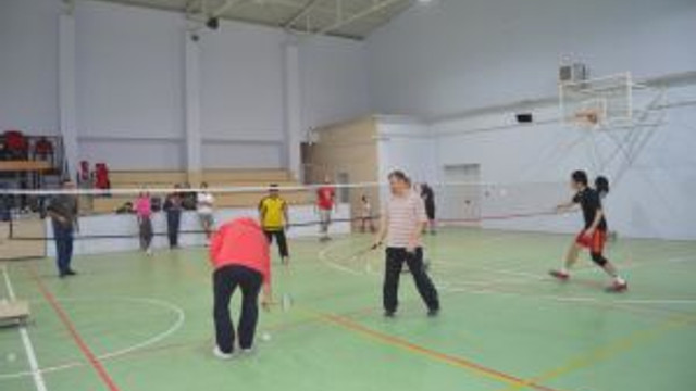 Selendide Yetiskinler Badminton Kursu Guncel