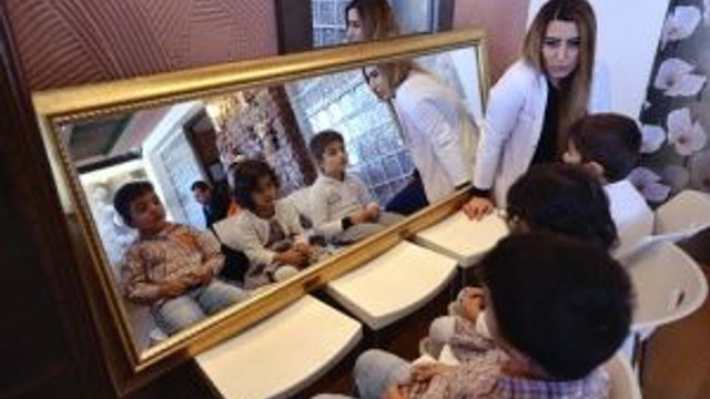 Kekemelige Ayna Terapili Ve Ozguven Calismali Cozum Guncel